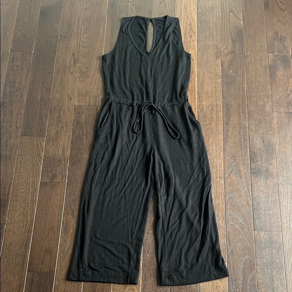 Beyond Yoga Black Sleeveless V-Neck Tie-Waist Jumpsuit